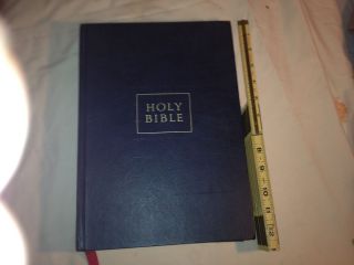 Vintage 1971 Holy Bible King James Version Readers Digest
