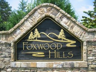 Lake Lot in Foxwood Hills Community Westminster, SC   Lake Hartwell in