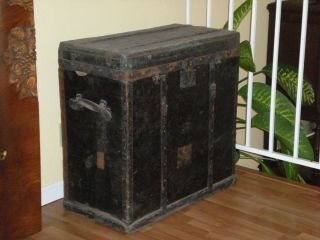 1920s French Malle Trunk Set