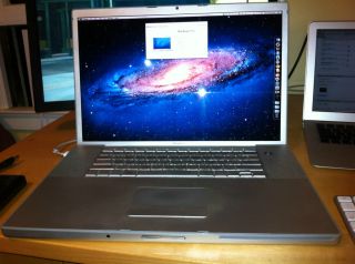 Apple MacBook Pro 17 Laptop June 2007 Customized