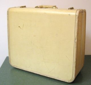 Vtg Taperlite 1950s 22 inch Cream Luggage Suitcase