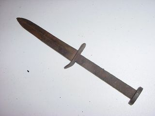WW2 US M3 AERIAL MARINETTE WIS. BLADE MARKED FIGHTING KNIFE WITH NO