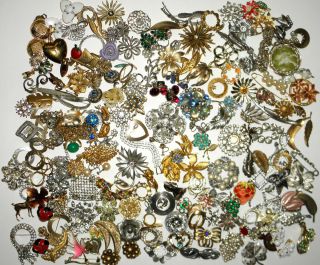 LOT of VINTAGE and COSTUME Jewelry Coro, Sarah Cov, BSK, ART, Mamselle