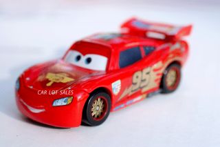 Cars 2 Finish Line Frenzy Gold Diecast Lightning McQueen Loose