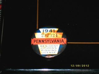 1941 Pennsylvania PA Fishing License Pin Button Badge
