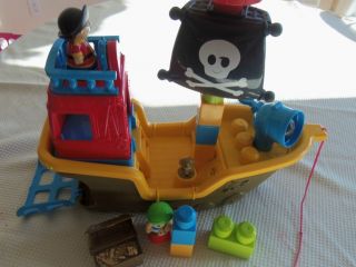 Mega Blocks Pirate SHIP Musical Building Toy