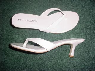 New Michael Shannon White Thong Sandals Size 10