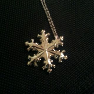 Gorham Sterling Silver Snowflake Necklace RARE 1979