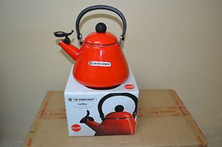 Le Creuset 1.7 Qt (1.6 L) Whistling Tea Kettle New in Box Chili Red