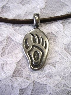 THICK TRIBAL BEAR CLAW PAW PEWTER PENDANT 18 NECKLACE