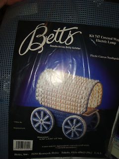 Betts COVERED WAGON ELECTRIC LAMP Plastic Canvas Kit LIGHTED~CRAFT NEW
