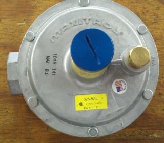 Maxitrol Natural Gas Line Regulator for 2 PSI Systems 3/4 x 3/4 pipe