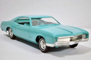 Newly listed 1967 BUICK RIVIERA 2 Door 1/25 PLASTIC PROMO MODEL