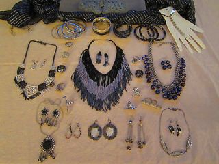 Gry/Slvr Rocker 31pc lot of Jewelry & Accessories New Items Clearance