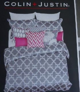 & Justin Gray/White/Hot Pink Graphic Mod 6 pc Queen Comforter Set