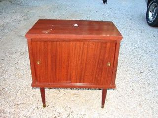 Vintage Nice Wooden Record/Alblum Holder/Cabinet ~