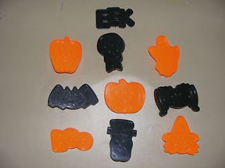 Set of 10 Wilton halloween cookie cutters