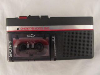 Sony M 12 MicroCassette Corder Tape Recorder One Touch Recording Vtg