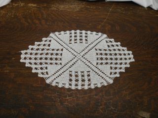 Vintage Hand Crochet Bread Basket Doilie white Beautiful Textile 15