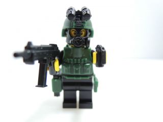 no.1 7) custom swat police helmet military gun army weapons LEGO