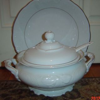 SOUP TUREEN AND SERVING PLATTER WHTE CHINA GOLD TRIM MADE IN POLAND