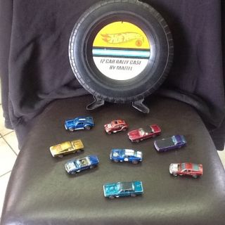 Hot Wheels 12 Car Rally Case with 9 Redline Cars