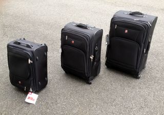 Luggage Set SwissGear Turin Collection 3 Sizes 360 Degree Wheels BLACK