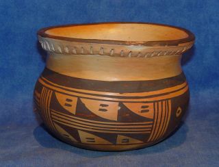 Old Hopi Pueblo Pottery Pot Unusual Corregated Rim 1930