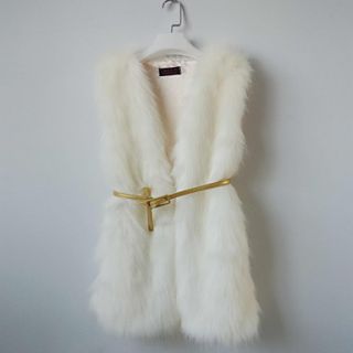 Fashionable Collarless Faux Fur Casual/Party Vest(More Colors)