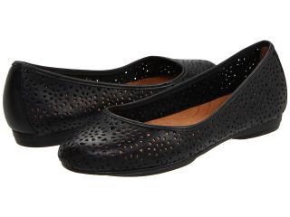 Clarks Plush Bea Womens Flat Shoes (Black)